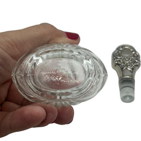 Vintage Silver Tone Carved Vanity Set Mirror Brush Perfume - Picture 16 of 16